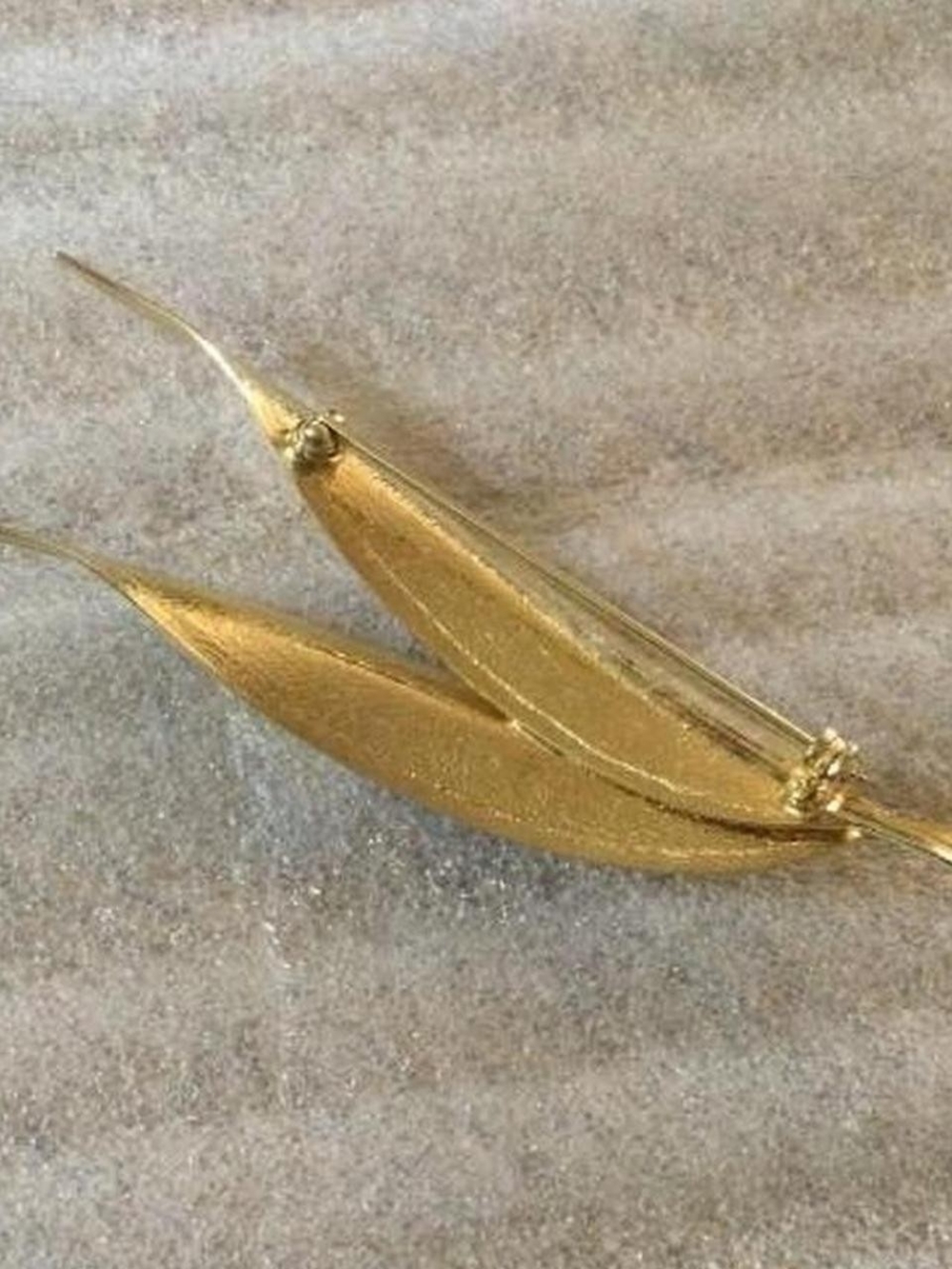 Leaf Pin - Picture 2 of 2